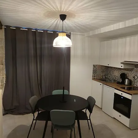 De Charme, Au Calme Dans Le Vieux Chaumont Appartement