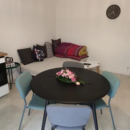 アパート De Charme, Au Calme Dans Le Vieux