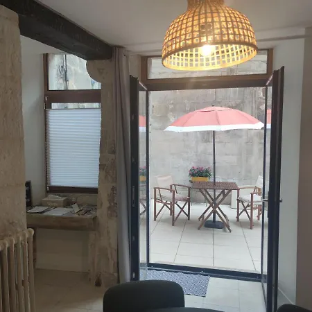 Appartement De Charme, Au Calme Dans Le Vieux Chaumont *