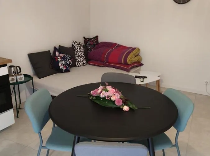 Apartmán De Charme, Au Calme Dans Le Vieux